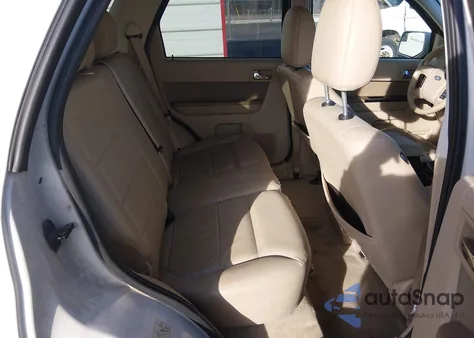 2011 Ford Escape Limited z USA, uszkodzony, nr VIN 1FMCU0E70BKA52755